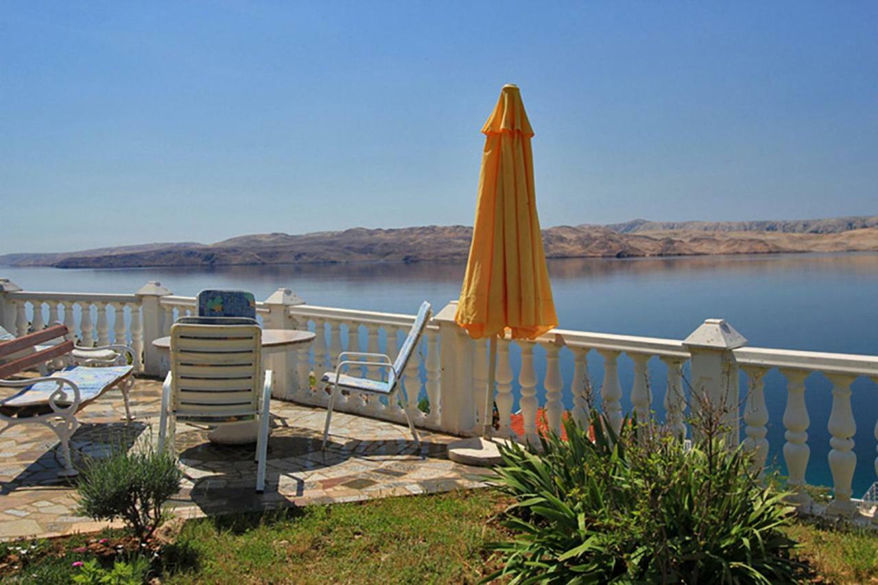 Villa Lilly Цезарица Екстериор снимка